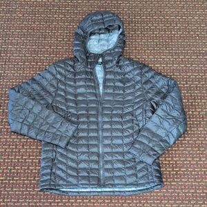 The North Face Therma Puff Hoodie Black